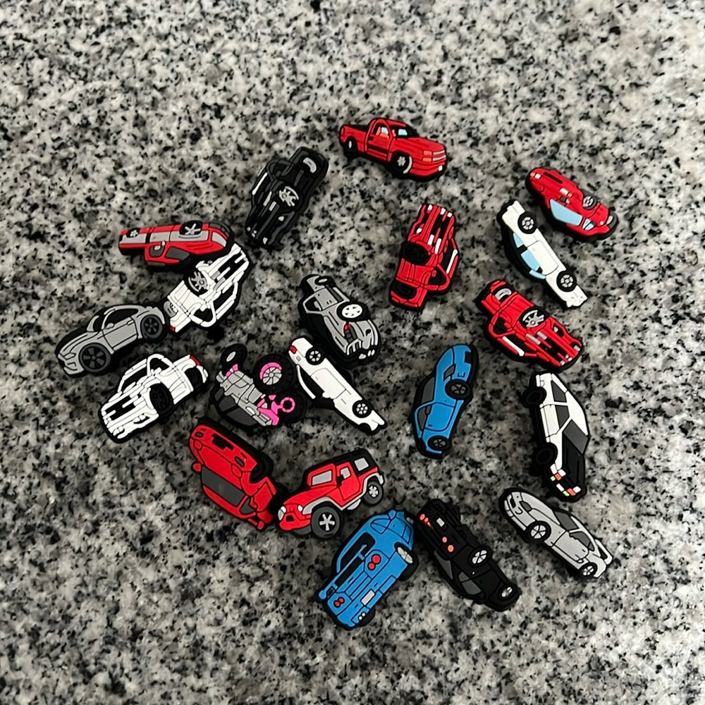 NWOT… 20 piece croc charms